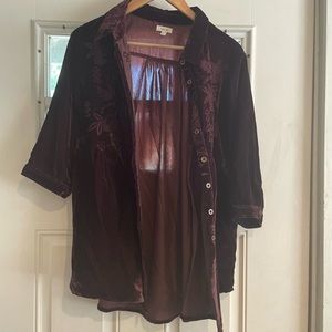 SIZE L Embroidered Velour Button Down